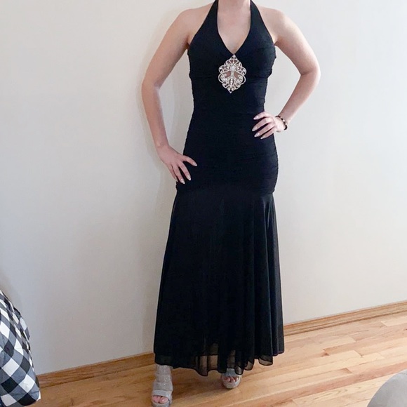 Black Cache Mermaid Dress - Picture 2 of 4